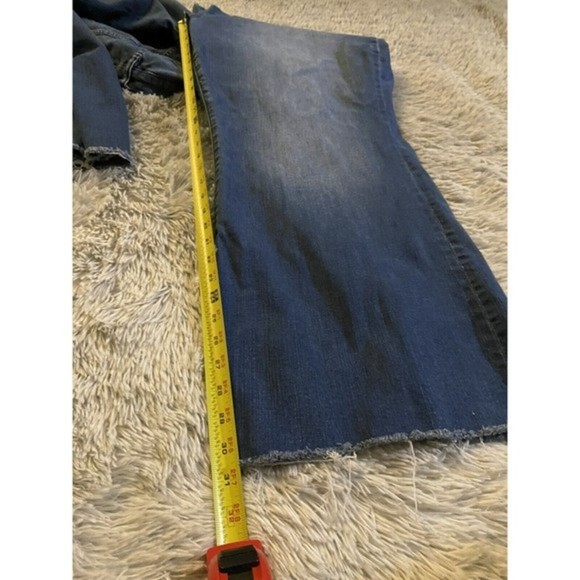 Lane Bryant Jeans Womens 28 PLUS Blue Flare Bell Bottom Button Fly Denim - Picture 12 of 13